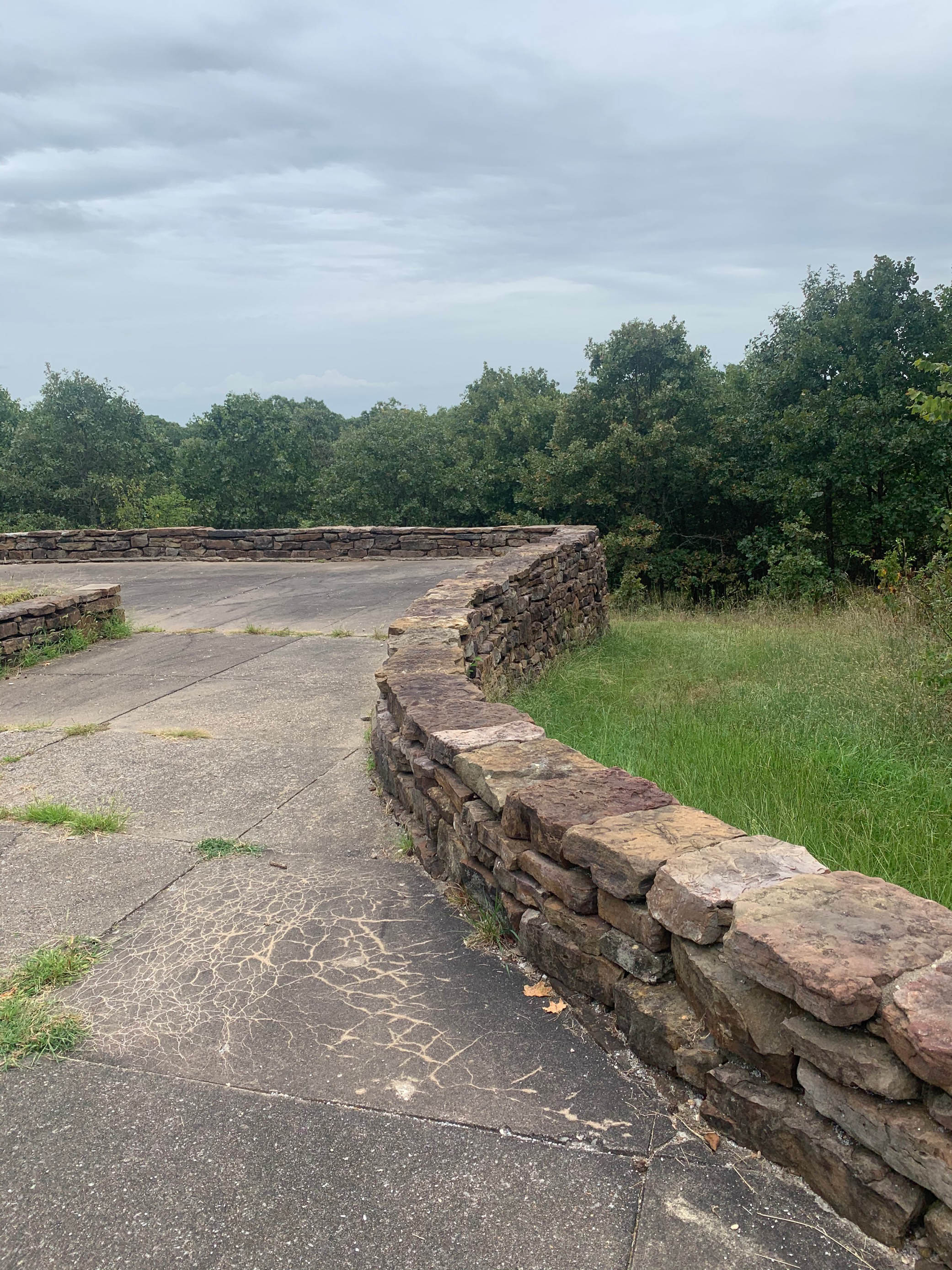 Pea Ridge West Overlook Repair & Rehabilitation Bodwé